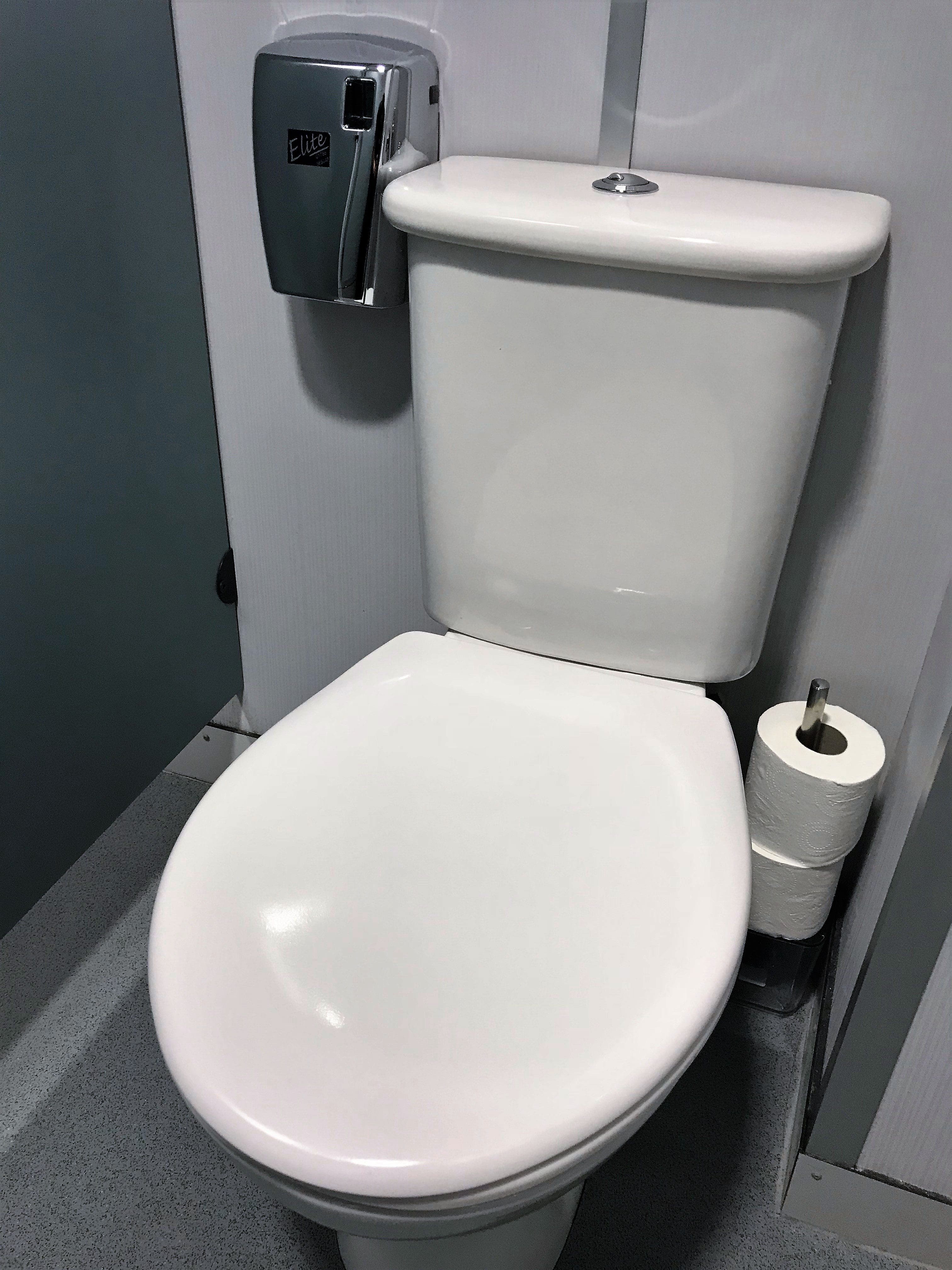 stz wc Washroom services: Urinal and WC treatment