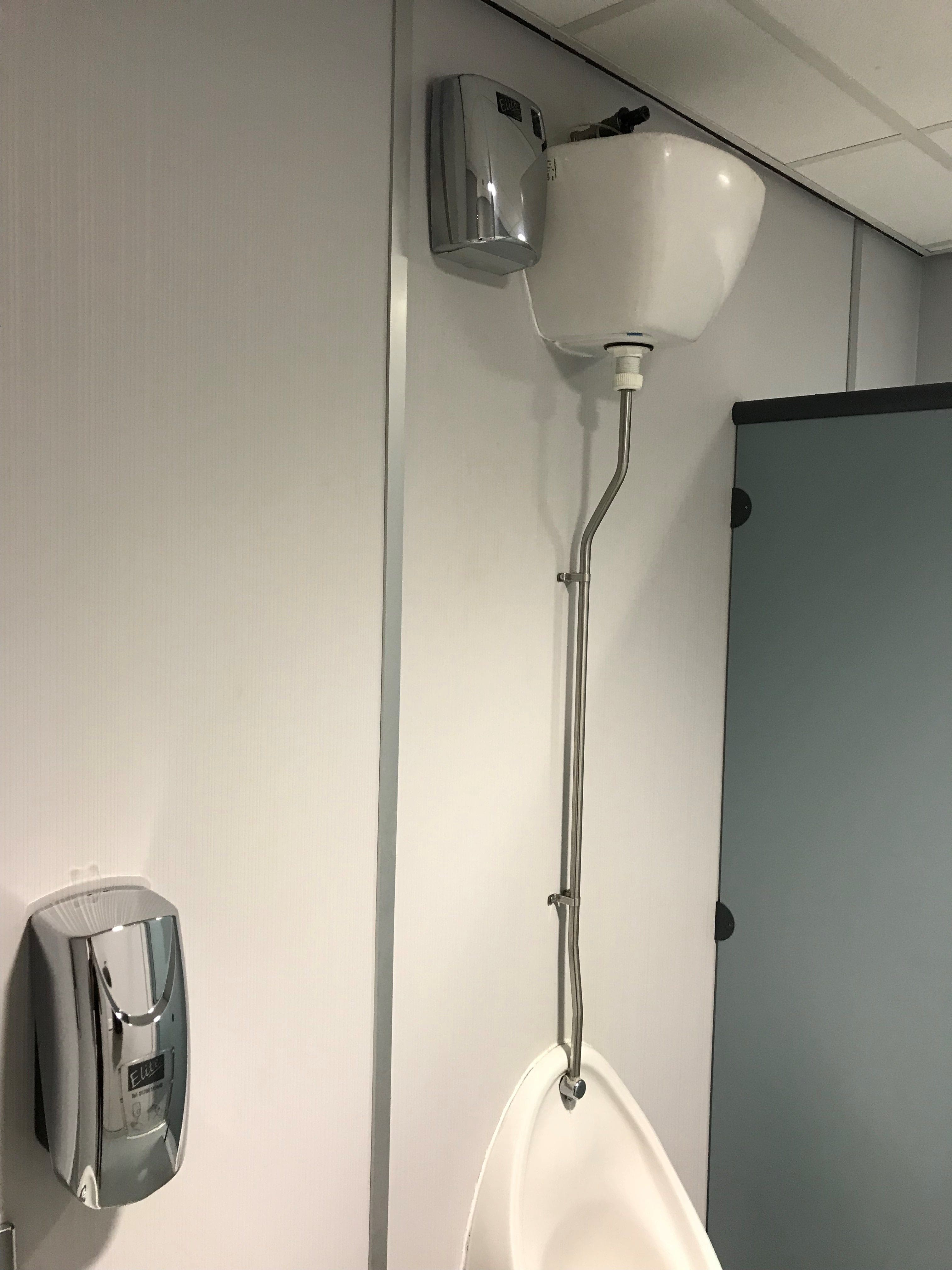 urinal1